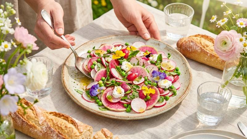 Cette salade de radis croquante change tout pour vos déjeuners de printemps